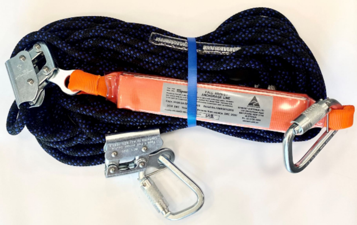 Picture of 20M ROPE LINE WITH 2 ROPE ADJUSTERS AND SHOCK ABSORBER + K4 TRI LOCK KARABINERS x 2